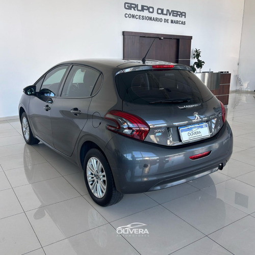 Peugeot 208 1.2 Active 82cv 5p