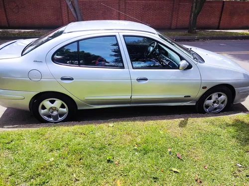 Renault Megane 1.6 Unique