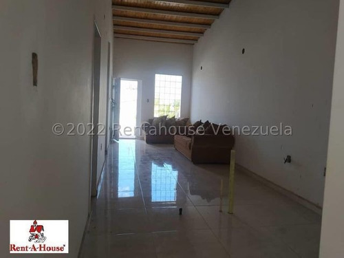Imagen 13 de 30 de Casas En Venta Los Samanes Cabudare 22-15374 /m