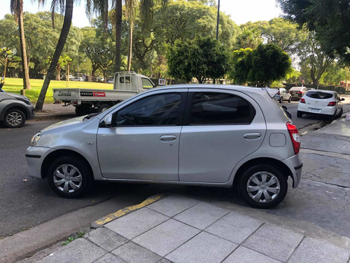 Toyota Etios 1.5 Sedan Xs 2015