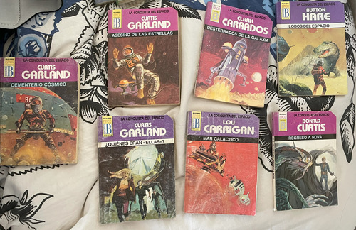 Colección De Bolsillo De Novelas De Ciencia Ficción .