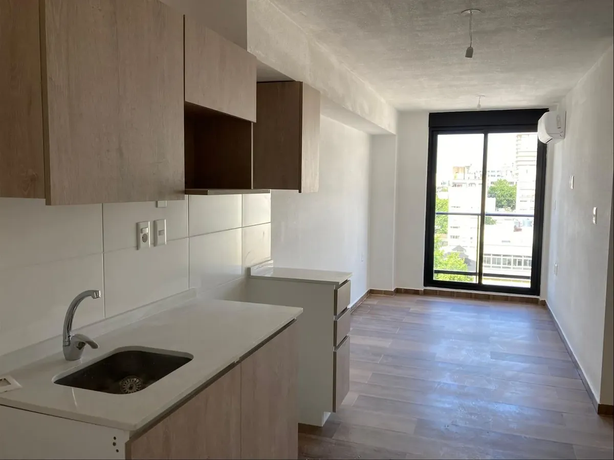Alquiler Apartamento De 1 Dormitorio En El Centro · Foto 2