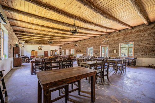 Hotel Boutique + Restaurante De Campo En Alquiler En Villa Ruiz