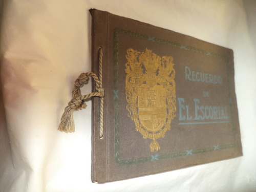 Recuerdo De El Escorial (circa 1900) (Usado)