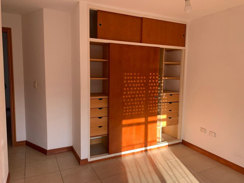 Imagen 7 de 14 de Departamento De Tres Ambientes Con Cochera