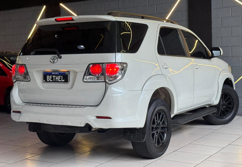 Toyota Hilux 2.7 Std Cab. Dupla 4x4 Flex 4p