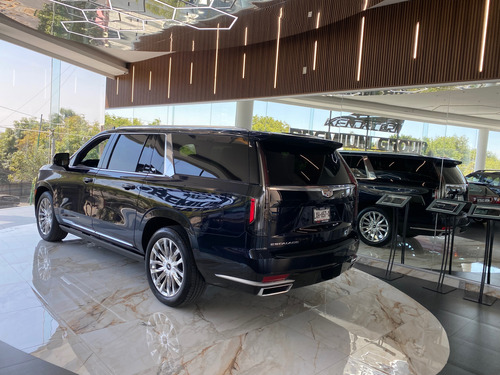 Cadillac Escalade Esv Premium