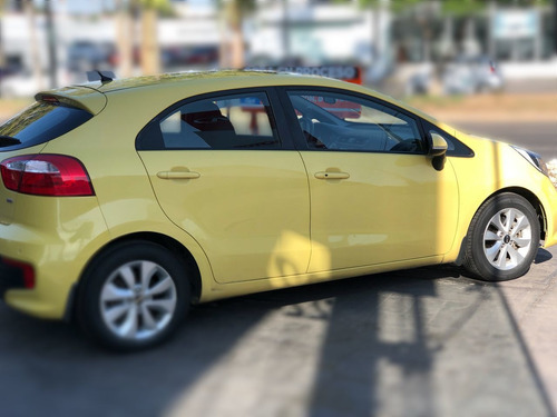 Imagen 10 de 15 de Kia Rio 5 Puertas