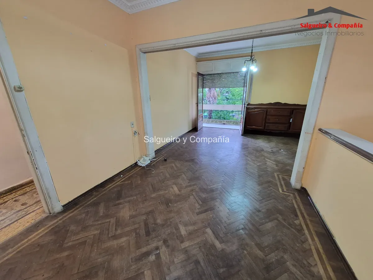 Casa De Altos De 2 Dormitorios En La Teja. Lugar Para Auto, Balcón Y Terraza. Sin Gastos Comunes · Foto 4