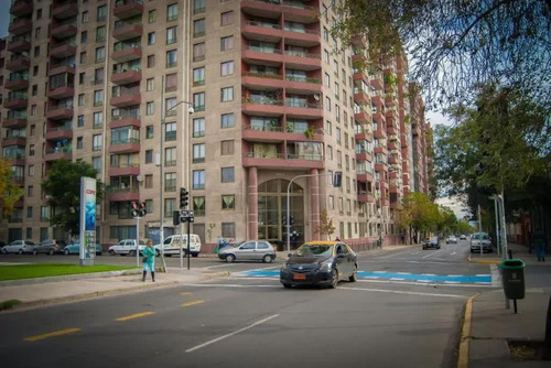 Arriendo Dpto A 3 Cuadras Del Metro En Barrio Patrimonial
