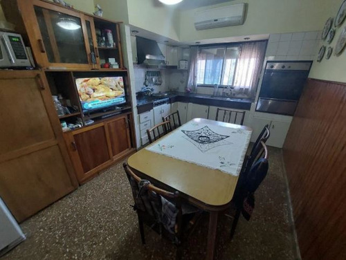Venta O Permuta Hermoso Chalet En El Centro De San Miguel