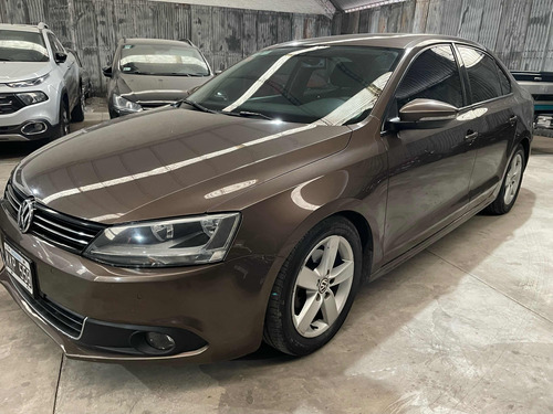 Volkswagen Vento 2.5 Luxury Tiptronic 170cv