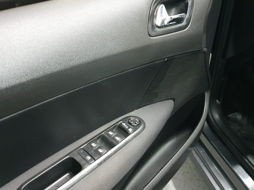 Peugeot 408 1.6 Active 115cv