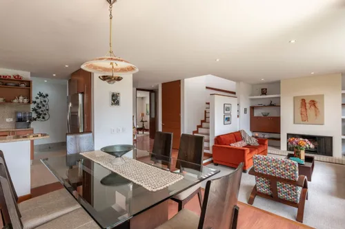 Casa En Venta En Hacienda Fontanar. Cod V14595