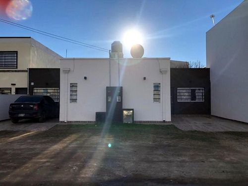Imagen 2 de 5 de Oportunidad! Tres Duplex En Block En Cañuelas