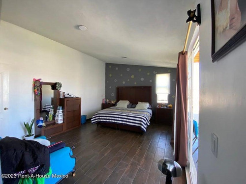 Casa En Venta En Otzolotepec ,villa Cuauhtemoc Gis24-1408