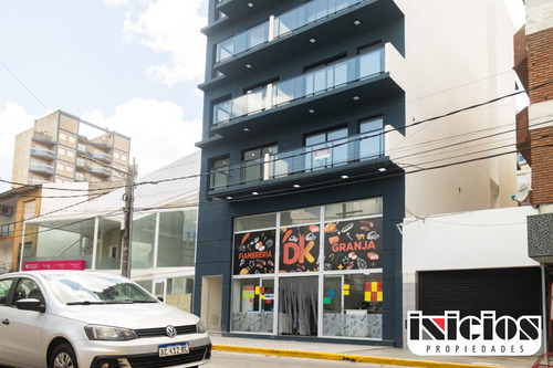 Local: Chiozza N° 1853 - San Bernardo - C960