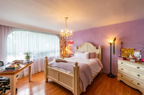 Imagen 4 de 21 de Casa En Cerrada, Con Amplio Jardín