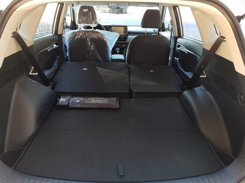Imagen 9 de 12 de Kia Seltos Lx 6a/t Cuero - Display 8 - Entrega Inmediata!!!