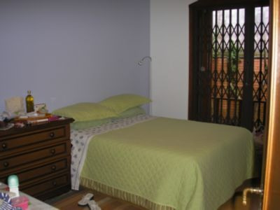 Casa Em Ipanema Com 3 Dormitórios - Lu15141
