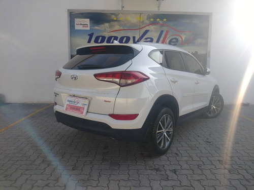 Imagem 6 de 8 de Hyundai Tucson 1.6 16v T-gdi Gasolina Gl Ecoshift