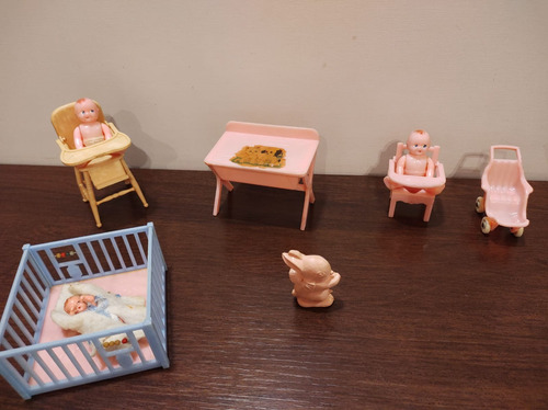 Conjunto De Móveis Em Miniatura Renwal Vintage Anos 50 - C