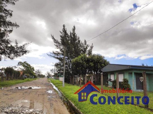 Imagem 8 de 21 de C282 - Excelente Residência De Esquina A 450 Metros Do Mar