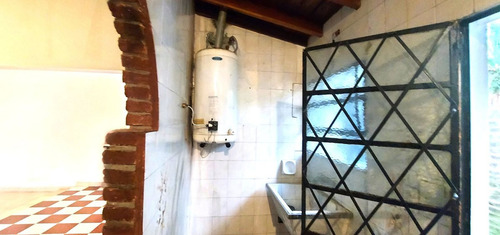 Venta Casa 225m2 En Ituzaingo Con Local Y Garage
