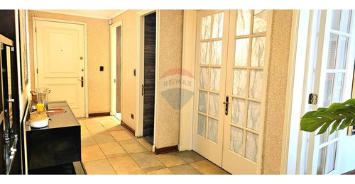 4 Dormitorios Amplios Y Renovado. Departamento