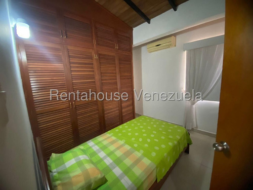 Maria E. Alquila Hermosa Amoblada Casa (duplex) En Terra Mia, Lara#25-20145**4h 3b 94m2**