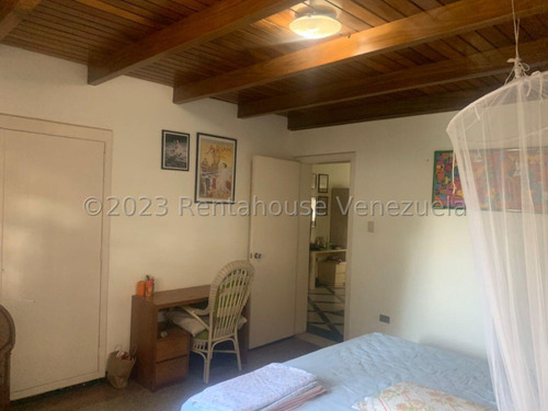 Ms: 23-33142 En Venta Amplia Casa En Las Acacias. A=481m2, 6h, 4b, 3p.