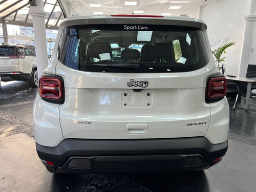 Imagen 7 de 15 de Jeep Renegade 1.8 Sport