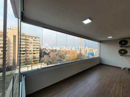 Departamento En Arriendo De 2 Dorm. En Providencia