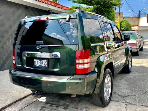 Imagen 10 de 15 de Jeep Liberty Limited