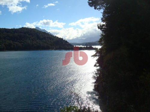 Terreno Sobre Costa Del Lago Moreno - El Trébol