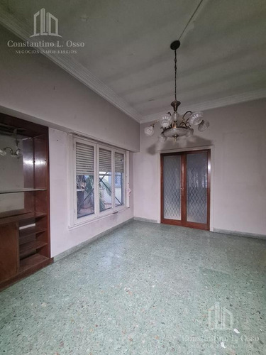 Imagen 6 de 30 de Amplia Casa En Venta En Banfield Este C/ Cochera