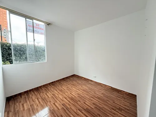Apartamento En Venta En Alcaparros. Cod V2106