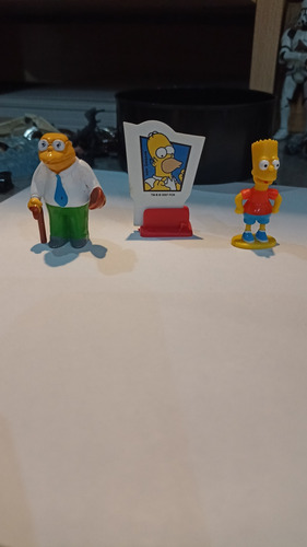 Lote Tres Figuras Los Simpsons. Homero Bart Hans Moleman 