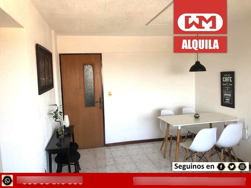 Alquiler Apartamento Trinidad Flores 1 Dormitorio 1 Baño Completo Terraza Con Opcion Cochera En Centro De La Ciudad
