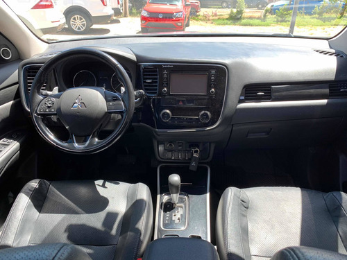 Mitsubishi Outlander 3.0 4wd 7 Pasajeros
