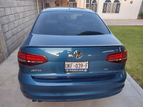 Volkswagen Jetta 2.0 Tiptronic At
