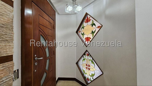 Apartamento En Alquiler En Altamira 25-17997 Yf