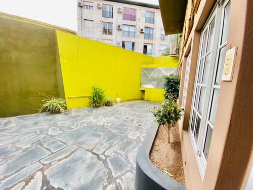Excelente Local Con Vivienda En Castelar
