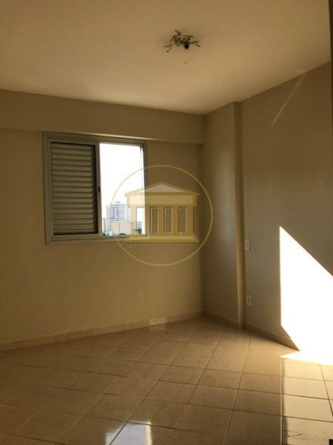 Imagem 9 de 15 de Apartamento Padrão Com 3 Quartos - 210272-v