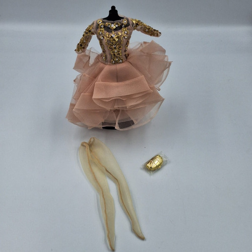 Barbie Fashion Sikstone Blush Gold Vestido Acessórios