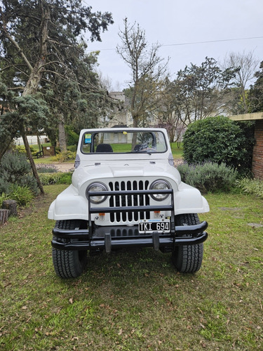 Jeep Ika 4x4 Motor 221 Caja Zf