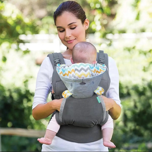 Mochila Portabebé Con Capucha Desmontable