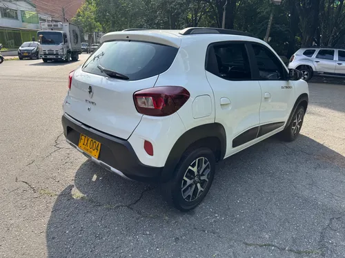 Renault Kwid 1.0 Outsider Mt