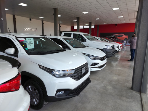 Imagen 2 de 6 de Fiat Strada 2022 1.4 8v Freedom Cd
