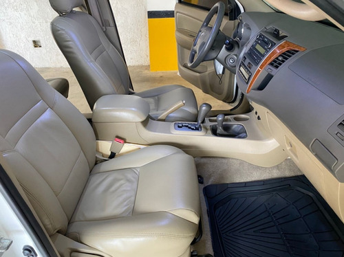 Imagen 9 de 13 de Toyota Fortuner
